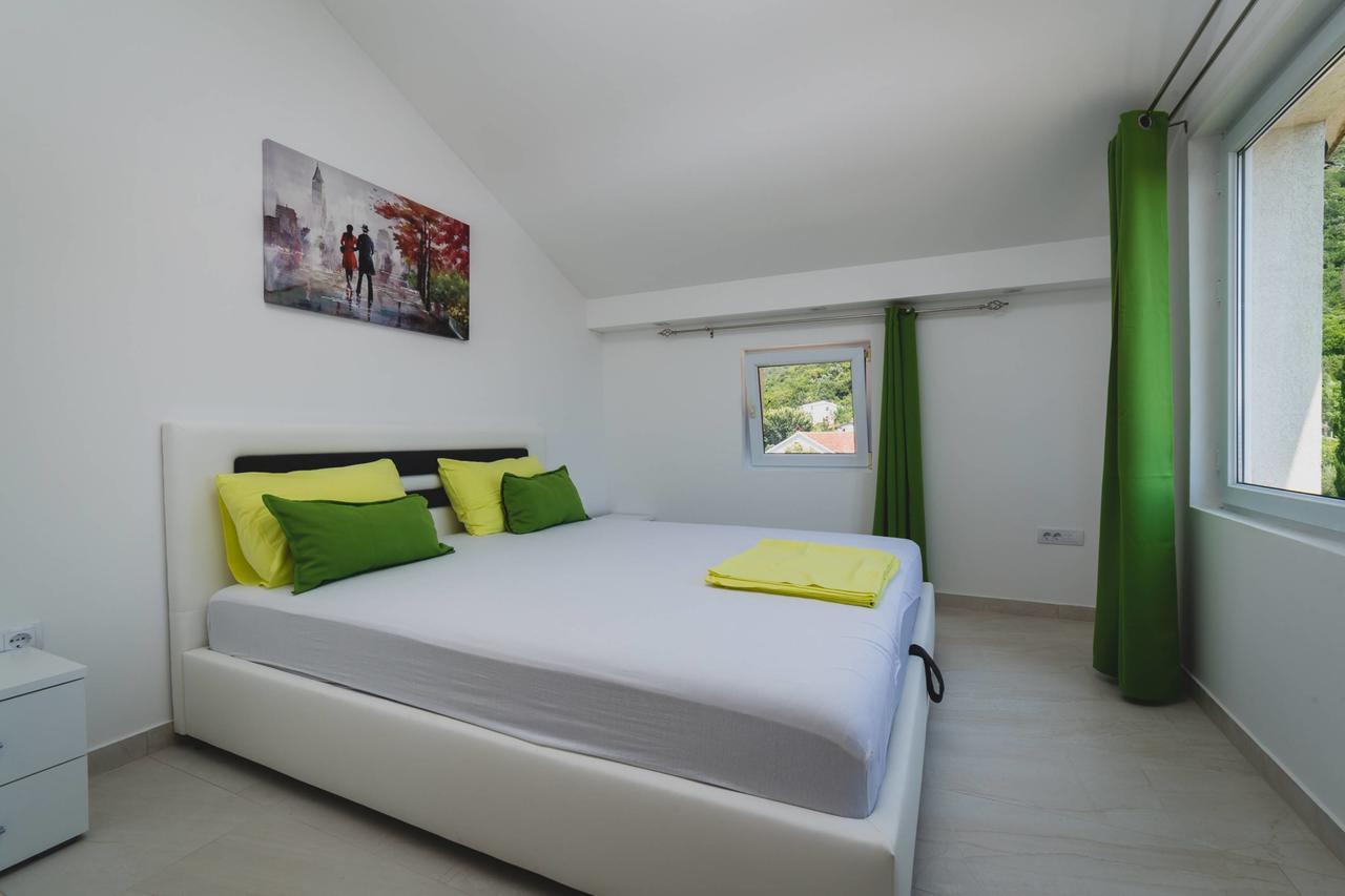 Apartments Kovac Тиват Екстериор снимка